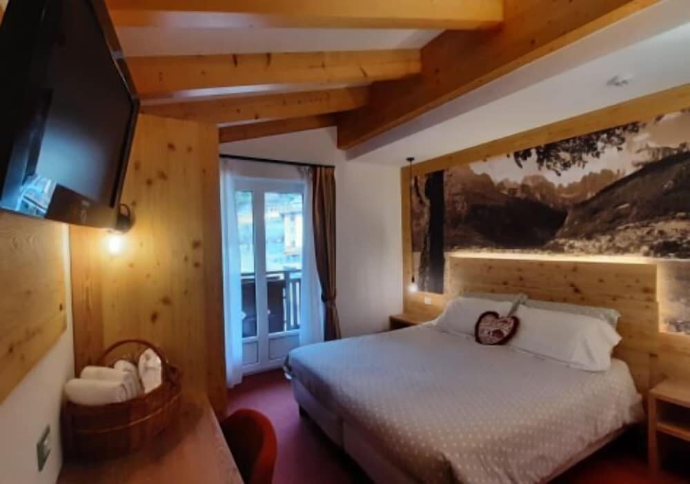 Номер Comfort с видом на горы Hotel des Alpes