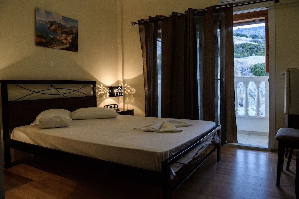 Standard Double room with mountain view Ariadni Hotel Arvi by Estia
