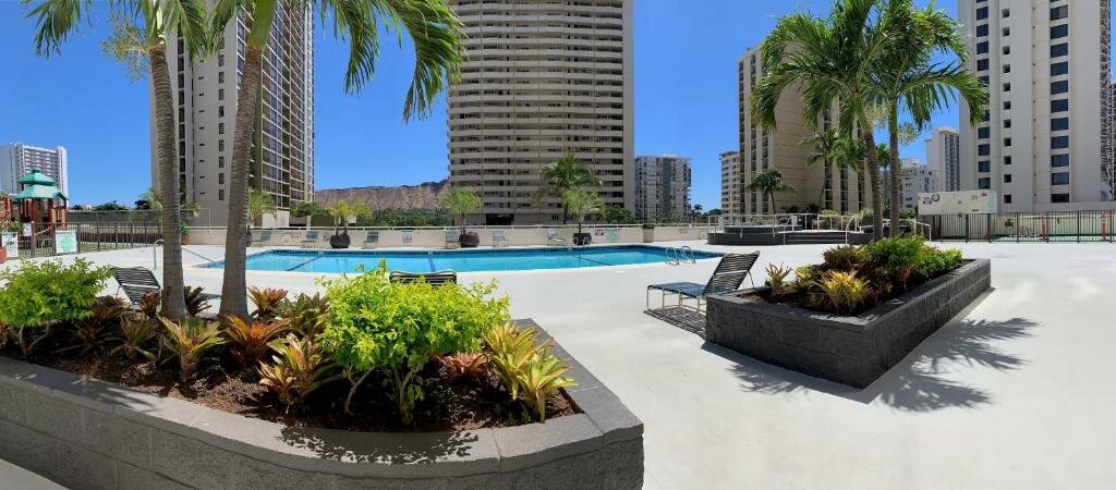 Apartamento sótano Waikiki Banyan 1812 Spacious Tropical Oasis