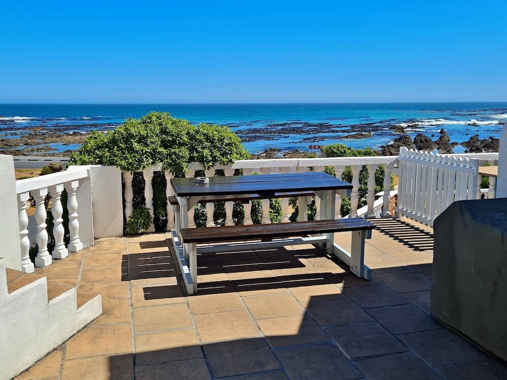 Familie Apartment Walkerbay Accommodation