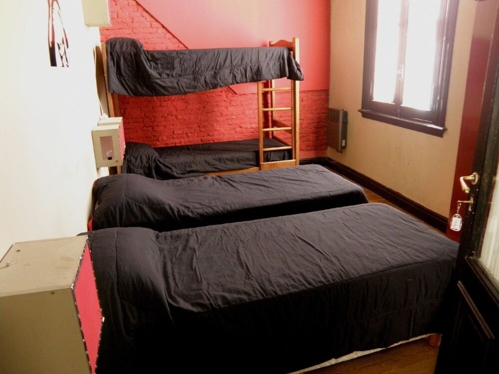 Четырёхместный номер Standard Hostel La Casona de Don Jaime 2 and Suites HI