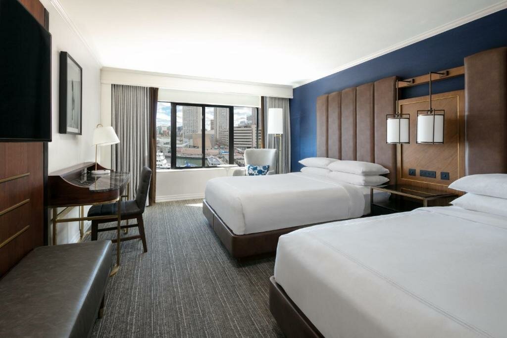 Standard Vierer Zimmer mit Hafenblick Boston Marriott Long Wharf