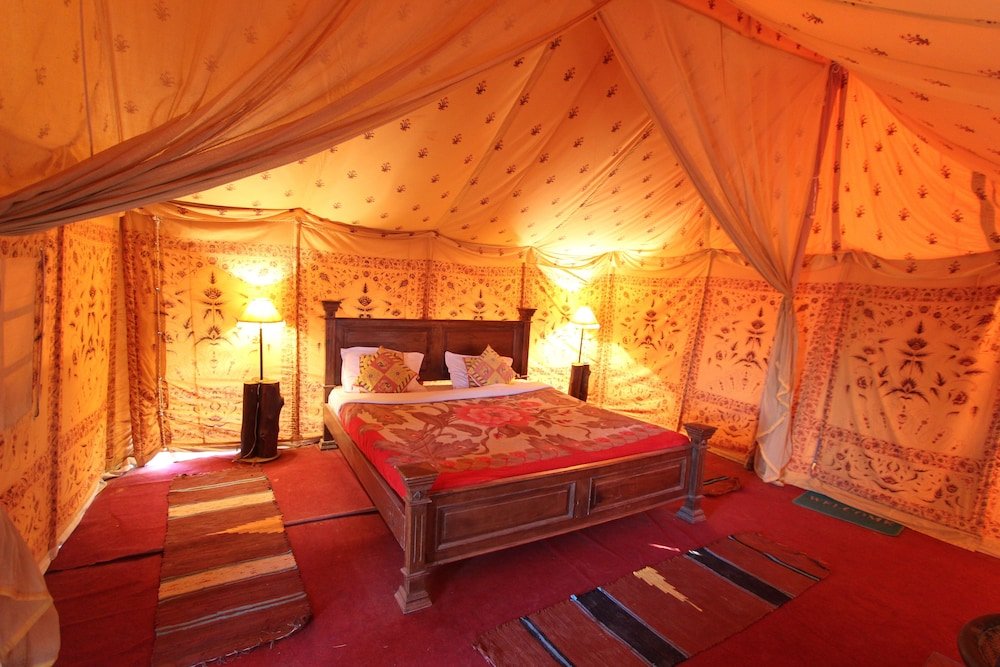 Tenda The Chirag Desert Camp