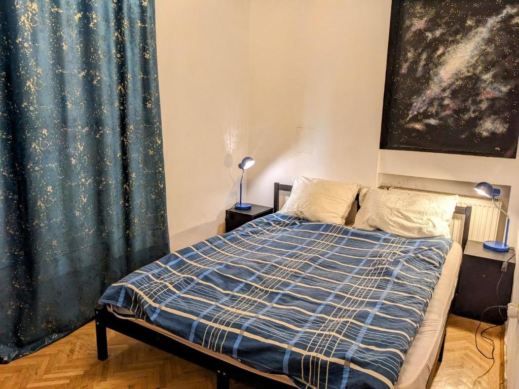 Standard Doppel Zimmer Re-Born Hostel