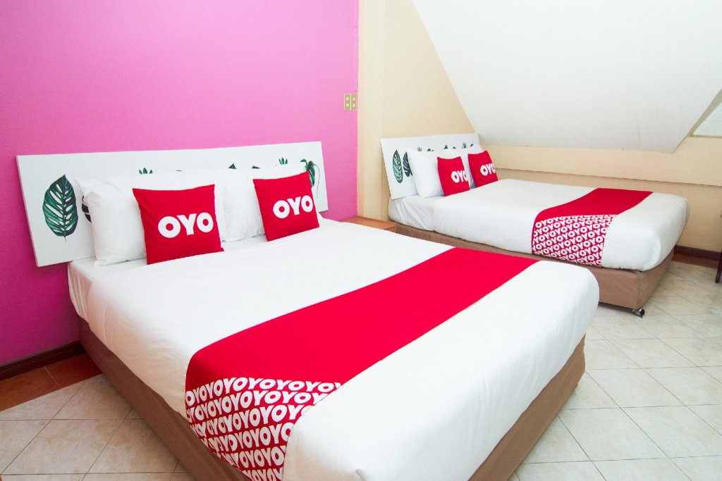 Двухместный семейный люкс OYO 534 Phasuk Hotel