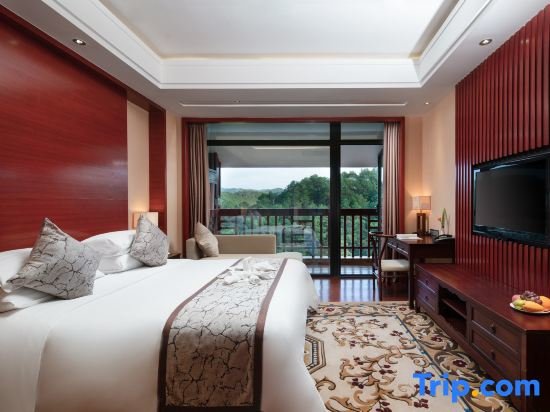 Suite con balcone e con vista sul lago New Century Resort & Spa Puer