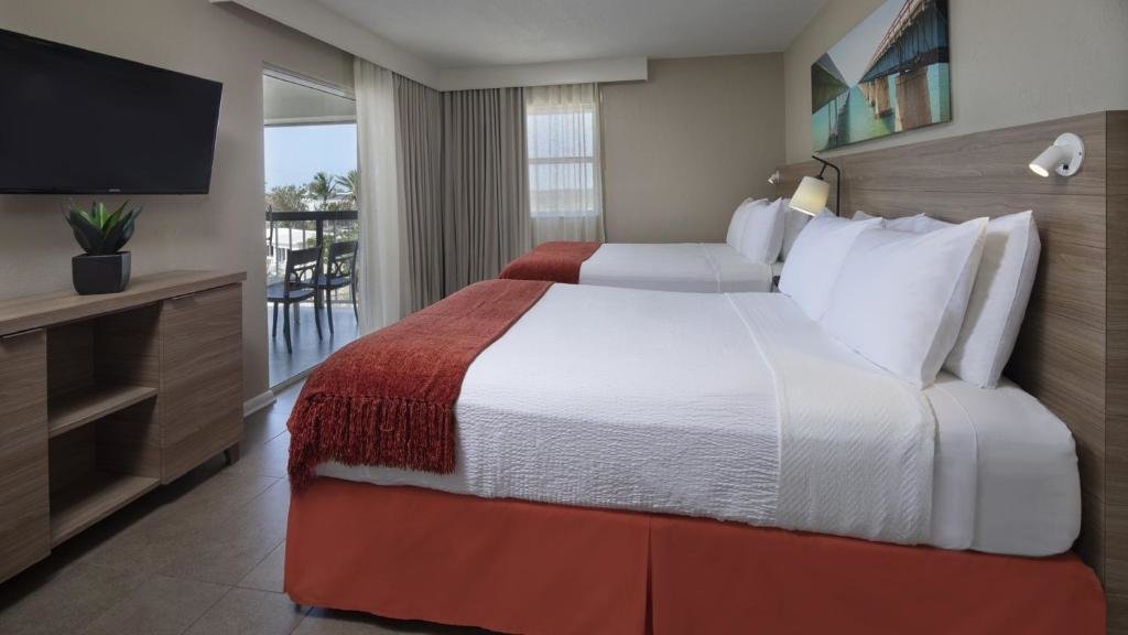 Двухместный номер Standard oceanfront Pelican Cove Resort & Marina