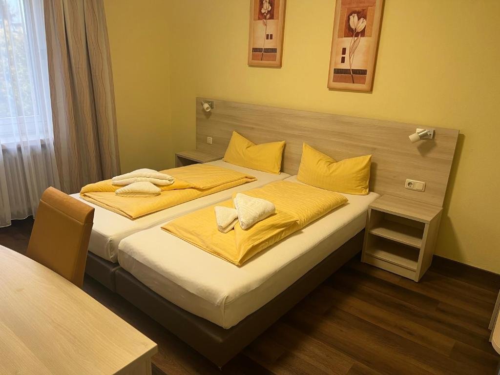 Economy Doppel Zimmer mit Blick Hotel Restaurant Derboven