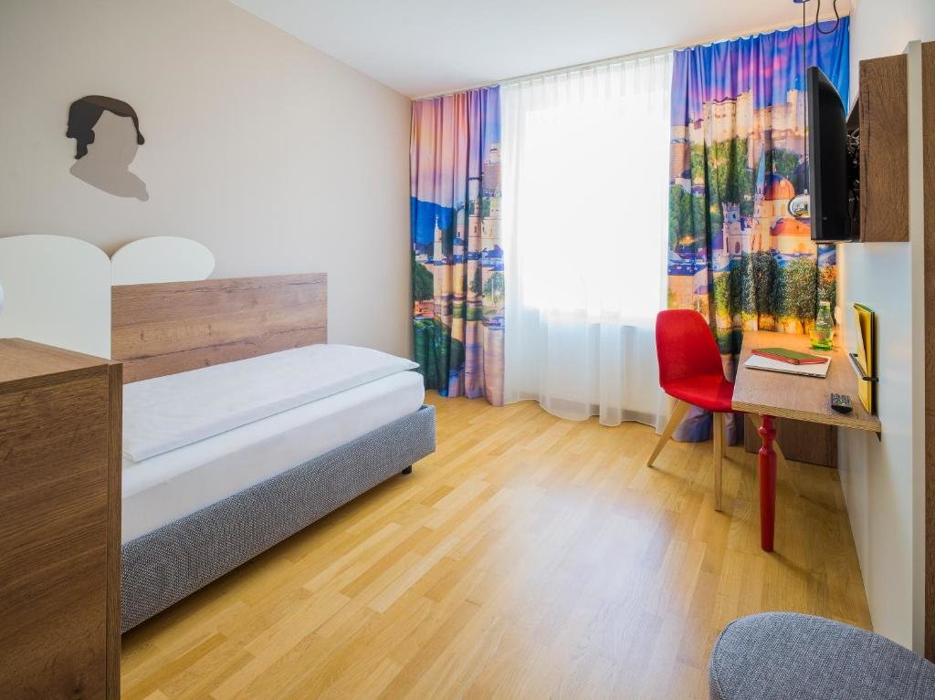 Standard simple chambre JUFA Hotel Salzburg City