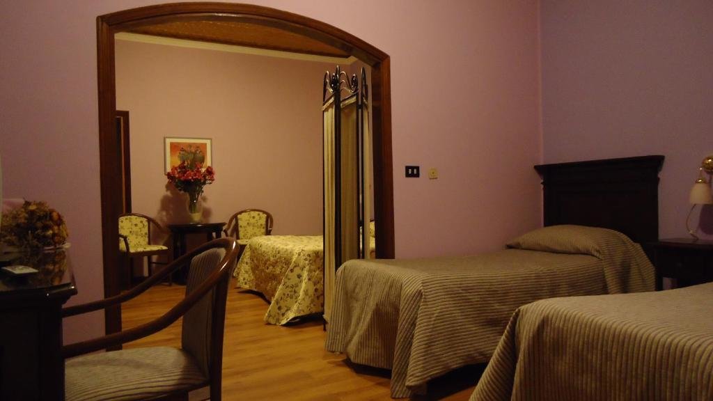 Standard famille chambre avec balcon Hotel Archimede Ortigia