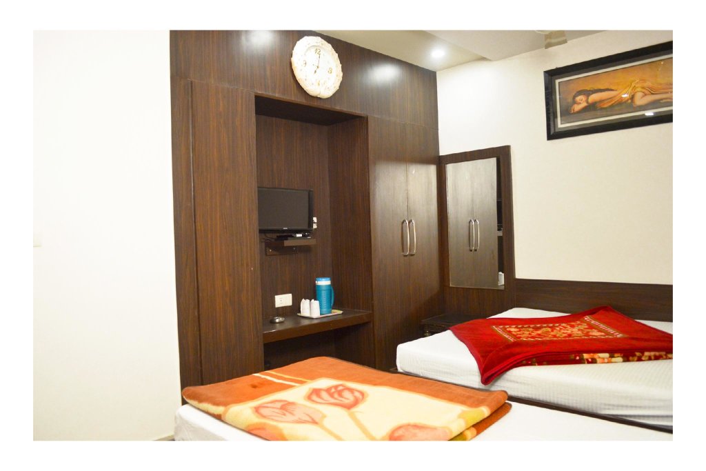 Standard room Hotel Abhinandan Inn