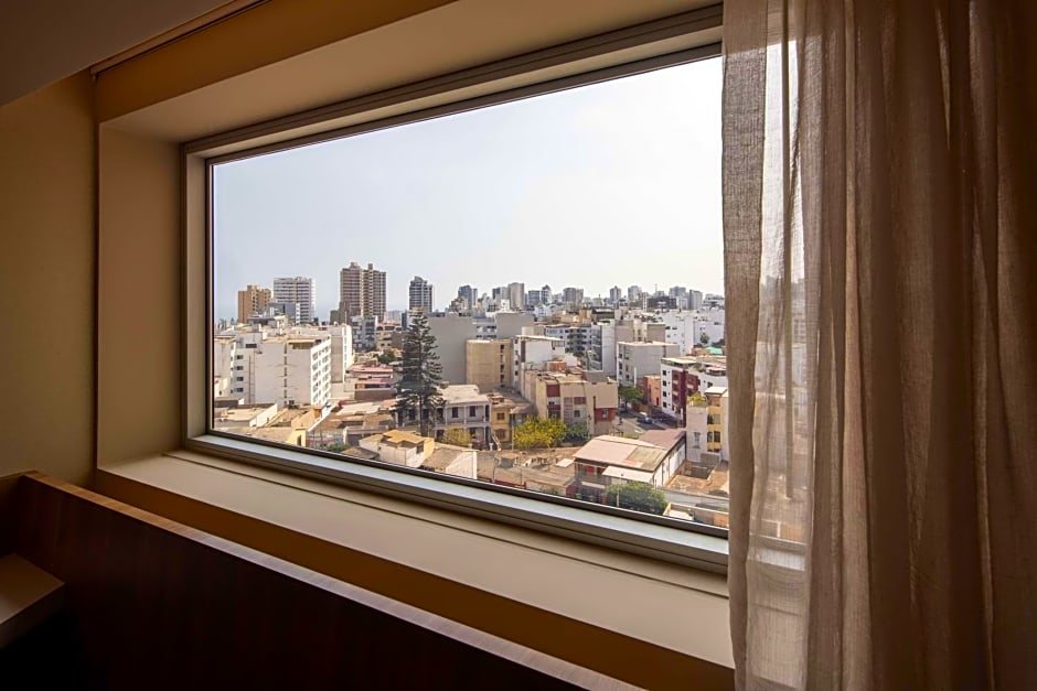 Standard room with city view Hilton Garden Inn Lima Miraflores