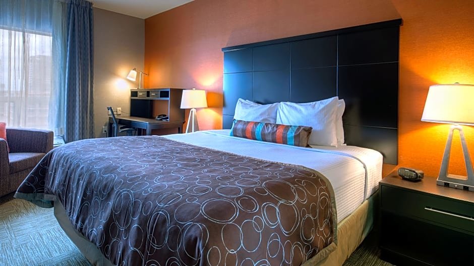 Номер Standard Staybridge Suites Hamilton - Downtown, an IHG Hotel