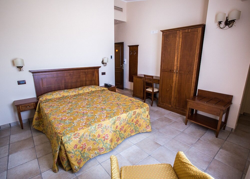 Double room Fontanella Hotel