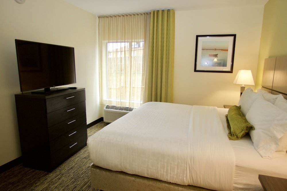 1 Bedroom Suite Candlewood Suites - Dumfries - Quantico, an IHG Hotel