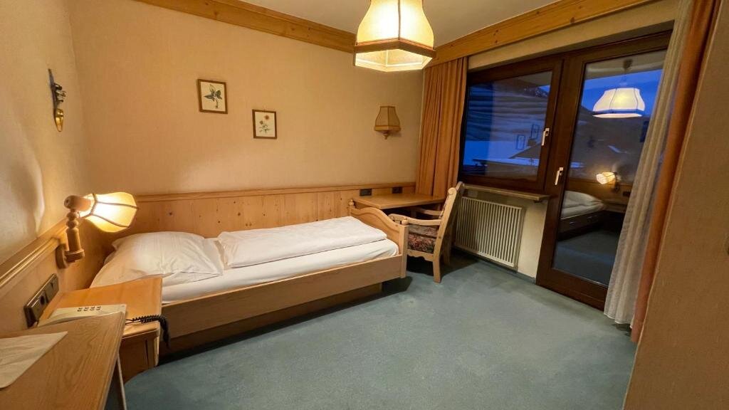 Standard Zimmer Hotel Alpenrose