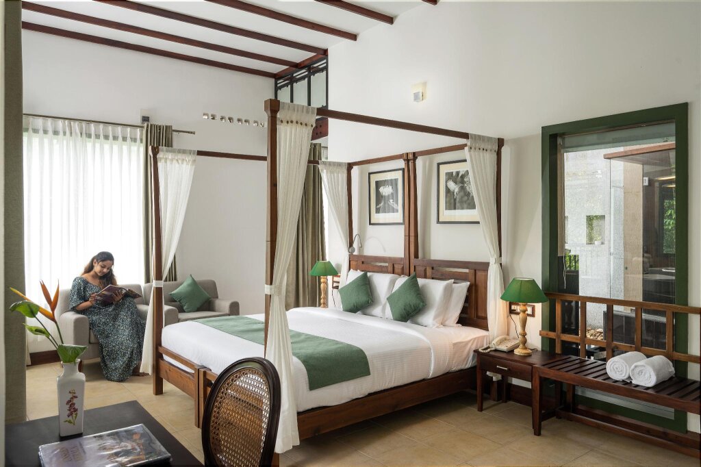 Suite Premium Aanavilasam Luxury Plantation House
