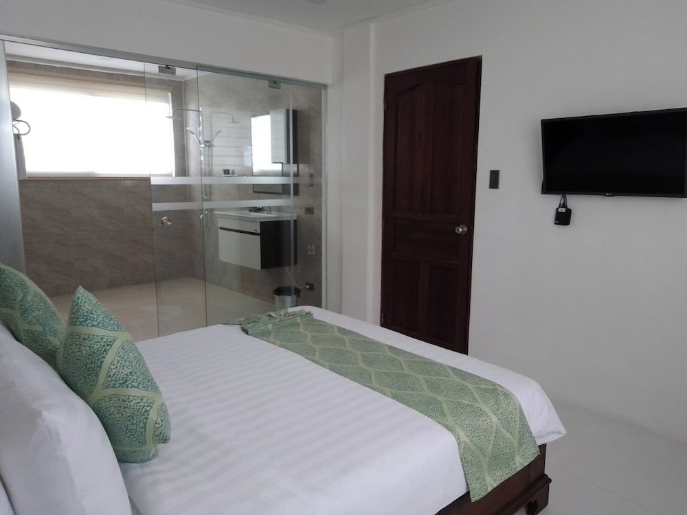 2 Bedrooms Villa with balcony Ocean's Edge Resort
