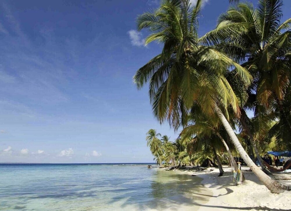 Hotel Private Ocean-Front Cabin with private bathroom on San Blas ...