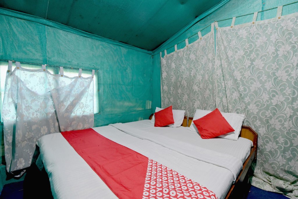Standard suite OYO Flagship 44220 Camp Exotica