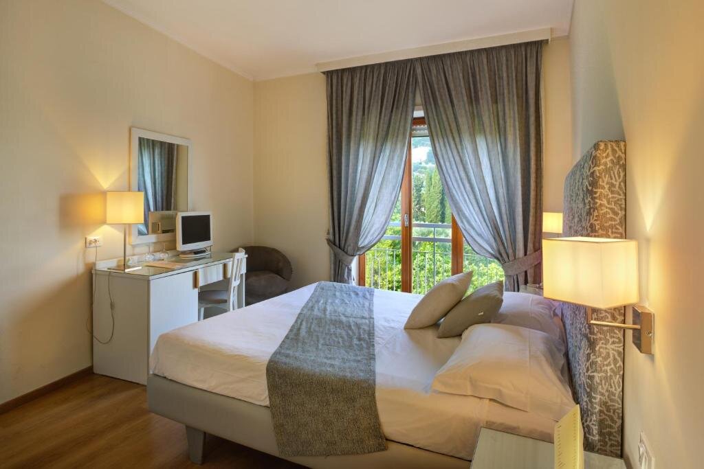 Standard Double room with garden view Hotel Regina