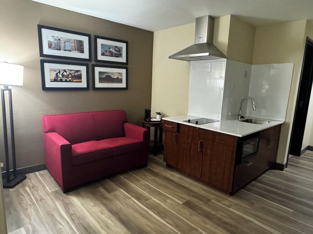 Suite Wingate by Wyndham College Station TX