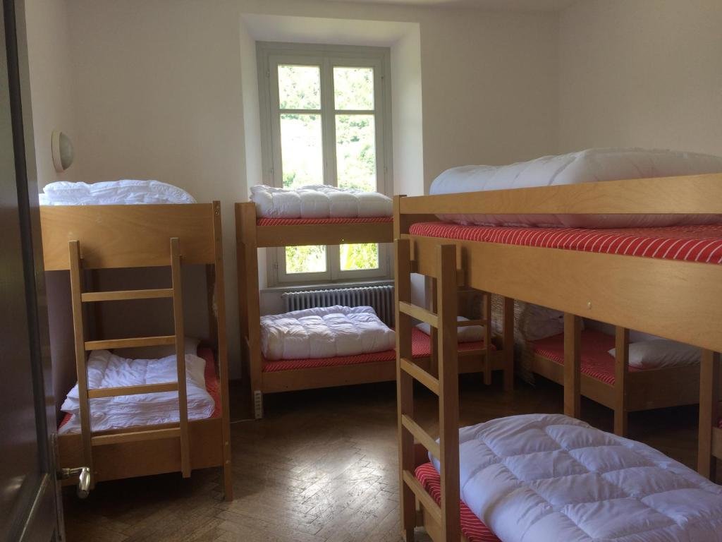 Кровать в общем номере Wild Valley Hostel - Villa Edera
