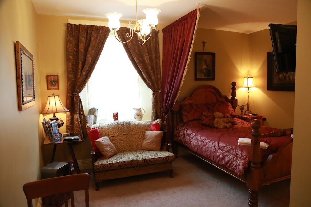 Семейный люкс с 2 комнатами Blakes Manor Self Contained Heritage Accommodation