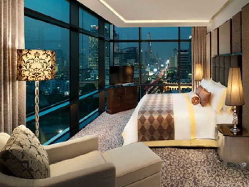 Номер Standard с 4 комнатами с балконом и с панорамным видом The St. Regis Bangkok