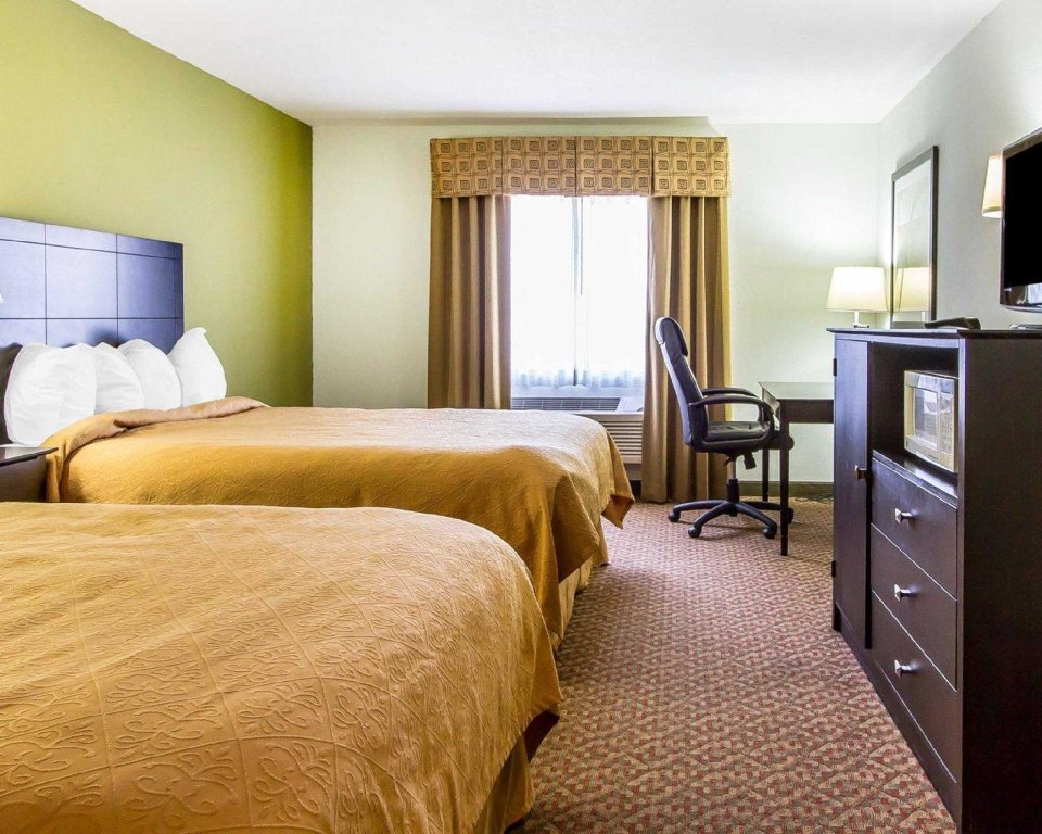 Standard Doppel Zimmer Quality Inn Pontiac