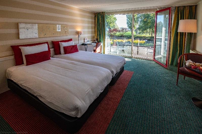 Standard Einzel Zimmer Grand Hotel Amstelveen