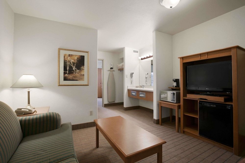 Suite doble 1 dormitorio Super 8 by Wyndham Slave Lake AB