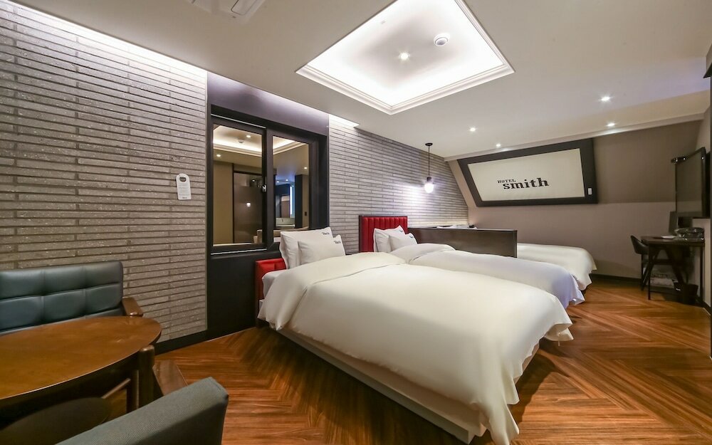 Suite Busan Daeyeondong Hotel Smith