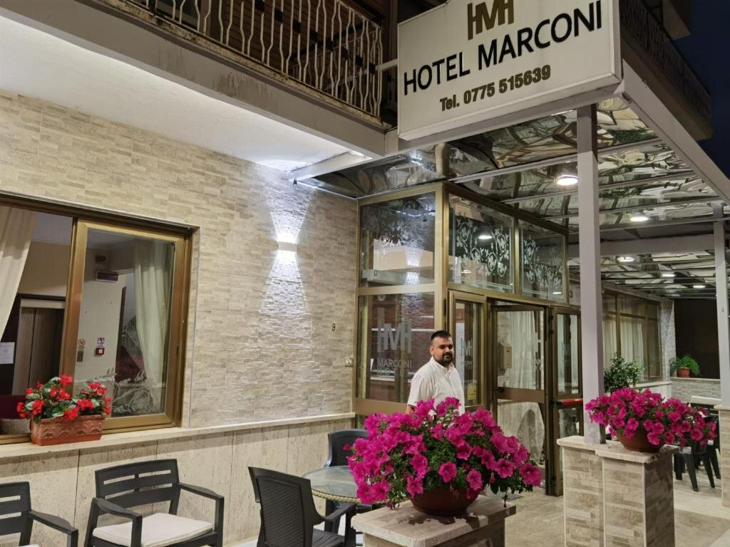 Standard Doppel Zimmer mit Balkon Hotel Marconi
