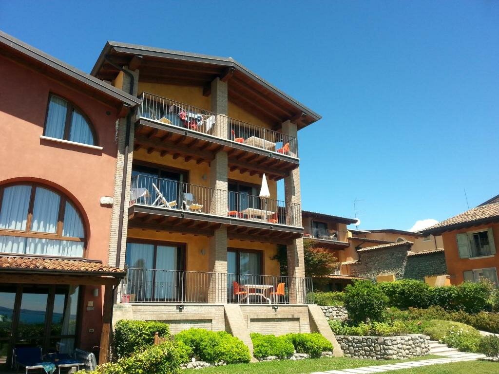 Apartment 2 Schlafzimmer mit Balkon und mit Seeblick Residence Corte Ferrari -Ciao Vacanze