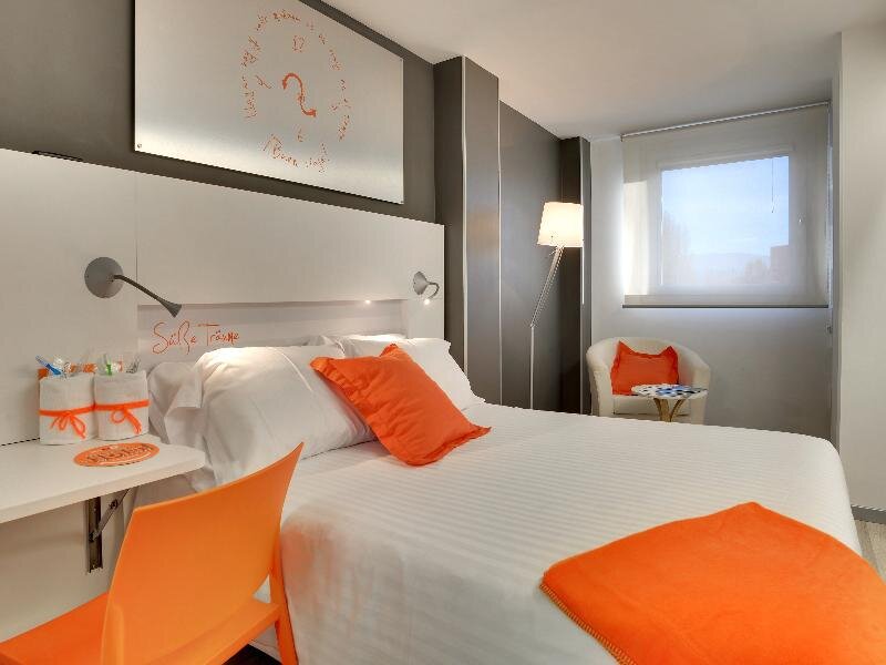 Двухместный номер Standard Hotel Bed4U Pamplona