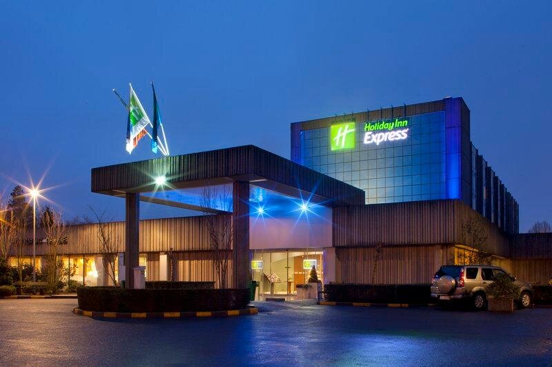 Полулюкс Holiday Inn Express Gent, an IHG Hotel