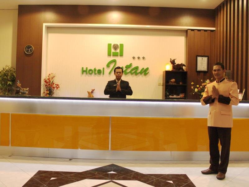 Номер Superior Hotel Intan Cirebon