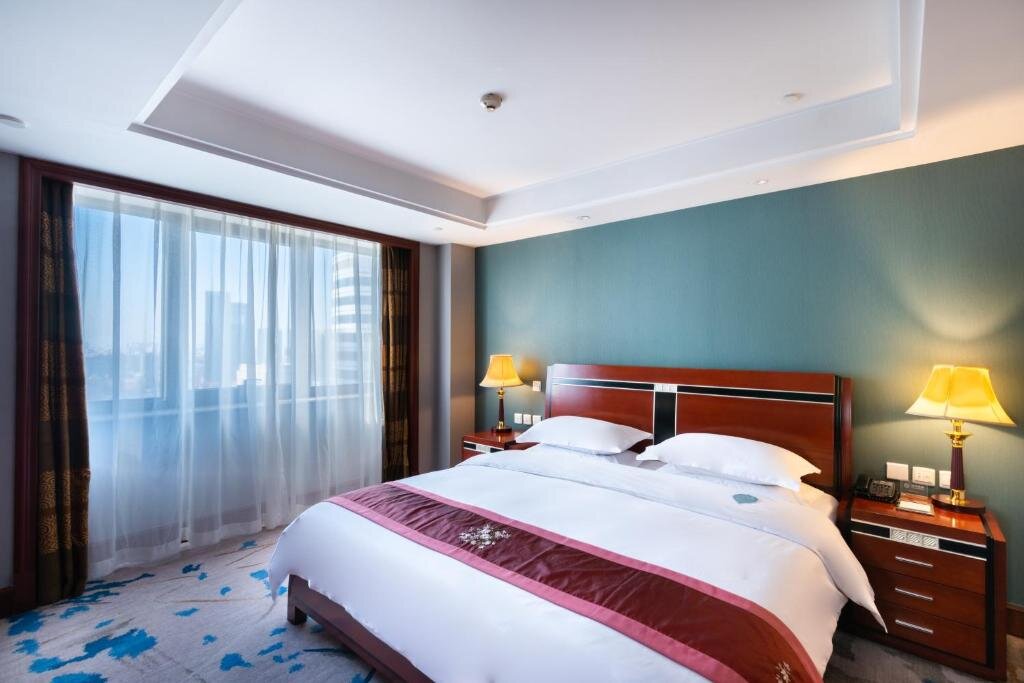 Люкс Tianijn Jinhuang Real Estate Golden Ocean Hotel