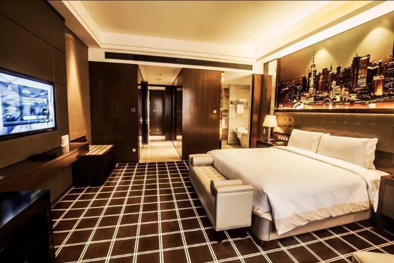 Deluxe suite Royal Century Hotel Shanghai