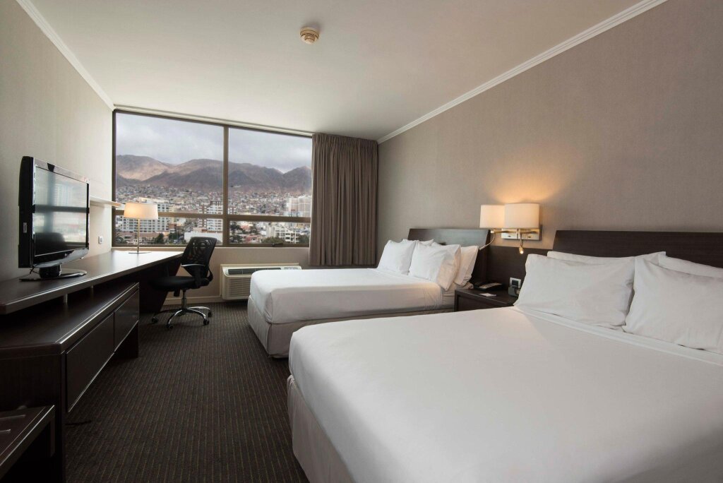 Четырёхместный номер Standard с видом на океан Holiday Inn Express - Antofagasta, an IHG Hotel