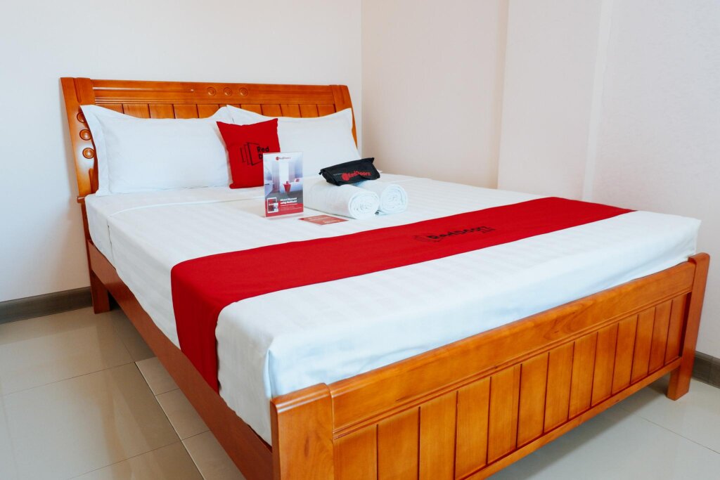 Suite 1 camera da letto RedDoorz Plus near Camella La Brisa Lapulapu