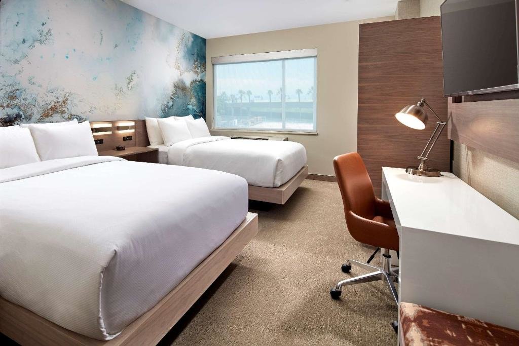 Люкс с 2 комнатами Cambria Hotel & Suites Anaheim Resort Area