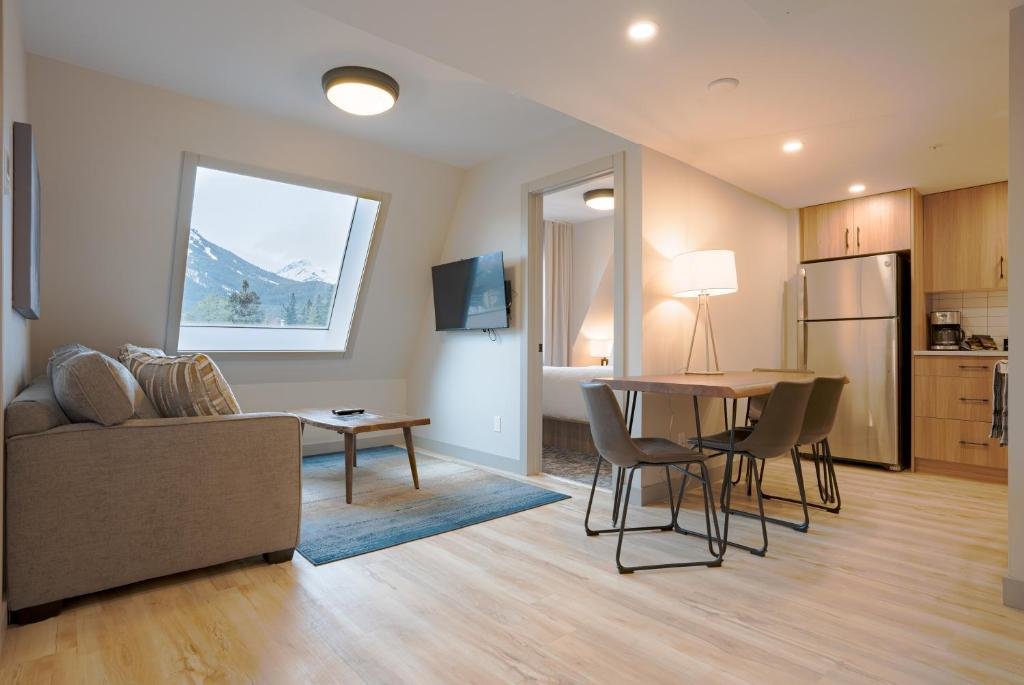 Апартаменты с 2 комнатами Basecamp Suites Banff