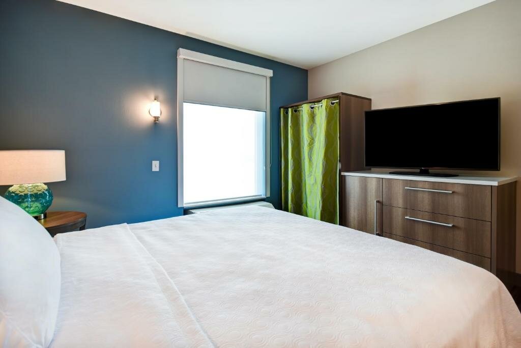 Двухместный люкс c 1 комнатой Home2 Suites By Hilton Terre Haute