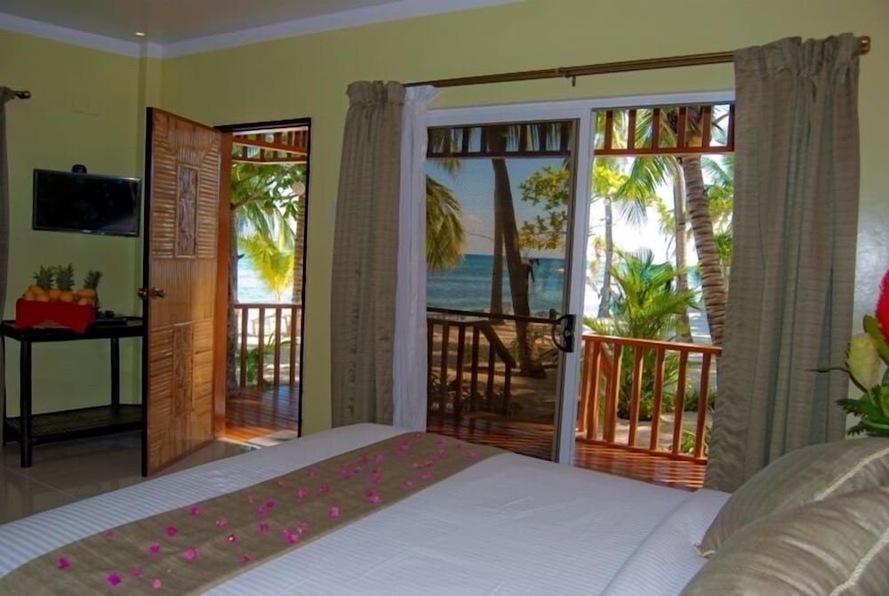 Номер Deluxe с балконом и beachfront Malapascua Exotic Island Dive and Beach Resort