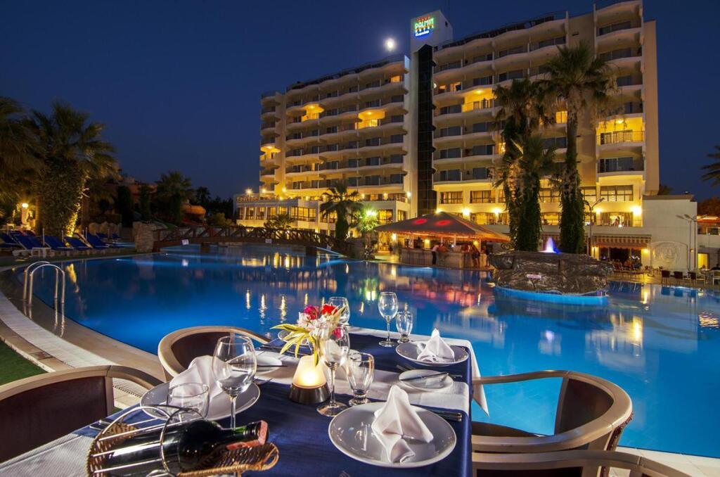 Отели в кушадасы турция. Кушадасы Турция отели. Kusadasi Hotel. Palmin Hotel. Алкоклар Турция Кушадасы.