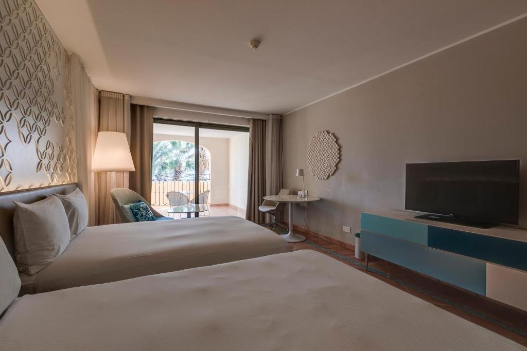 Deluxe Familie Zimmer mit Gartenblick Hilton Malta