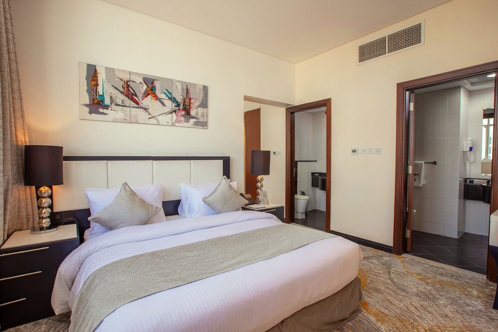 Люкс Deluxe Grand Villaggio Hotel Abu Dhabi