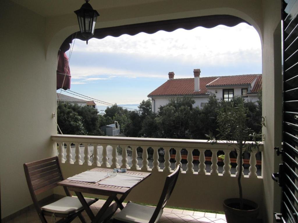 Apartment with balcony Villa Delina